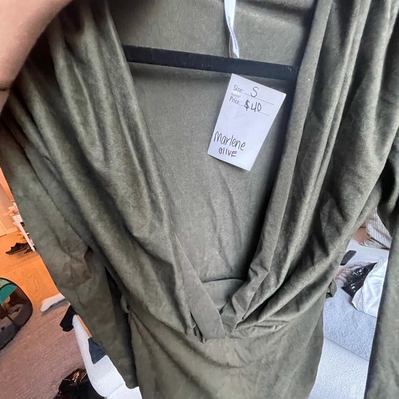 Suede low cut olive dress - Picture 4 of 4